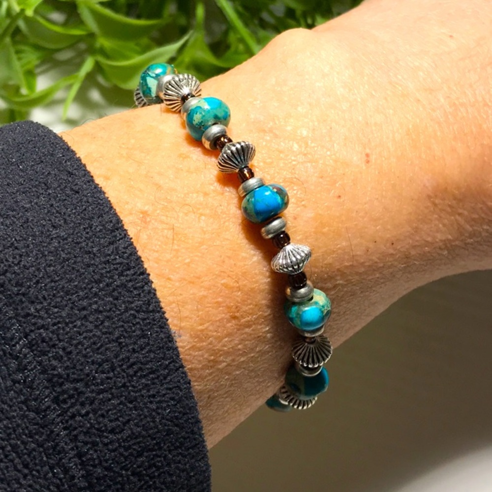 💐 Beautiful Dyed Imperial Jasper Bead Bracelet 💐